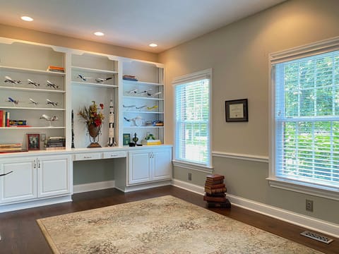 Dublin One Acre • GC Lot • 5BR, 4.5B • Executive Amenities House in Dublin