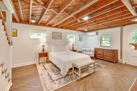 Bedroom #1 with queen bed and full bathroom 