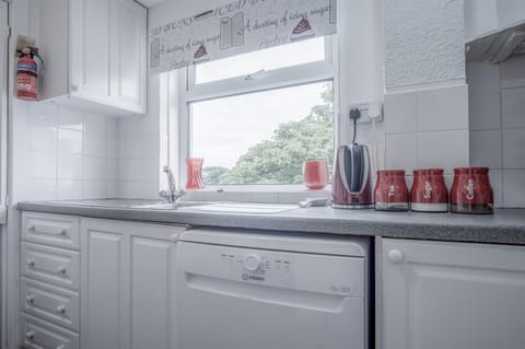 Harbour Court - 2 Bedroom Apartment - Saundersfoot (11444)