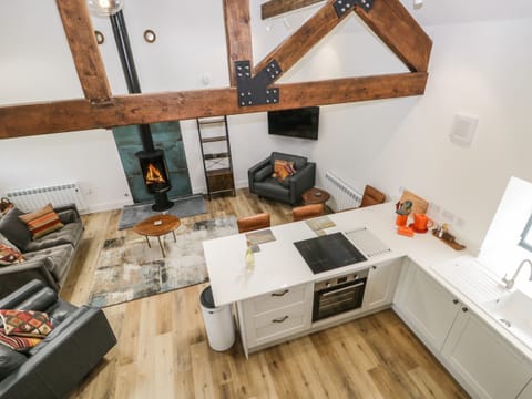 Cottage | Private kitchen | Fridge, dishwasher, electric kettle, toaster