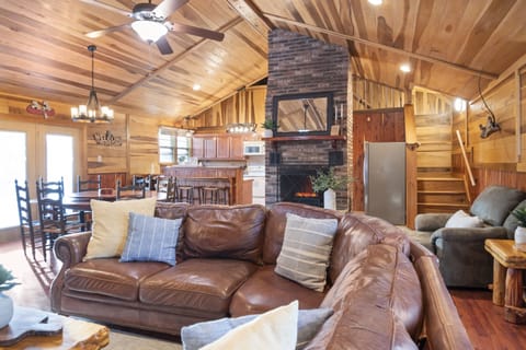 Living Room | Electric Fireplace | Sitting Area