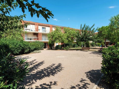Spacious grounds for family fun and leisure.