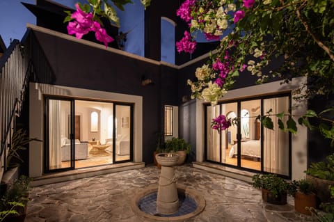 Luxury Villa | Terrace/patio