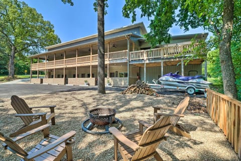 Bull Shoals Vacation Rental | 1BR | 1BA | Step-Free Access | 815 Sq Ft