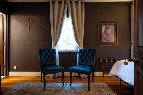 The Tatoosh Ridge Trail Room (1)