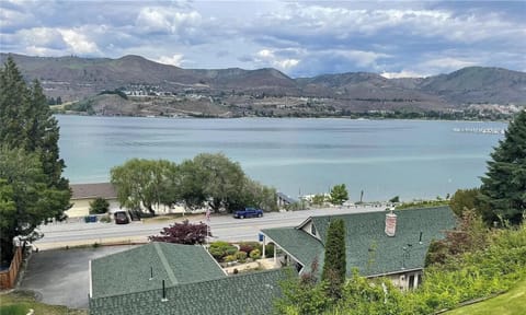 Welcome to your vacation! Views from the balcony of your condo.  