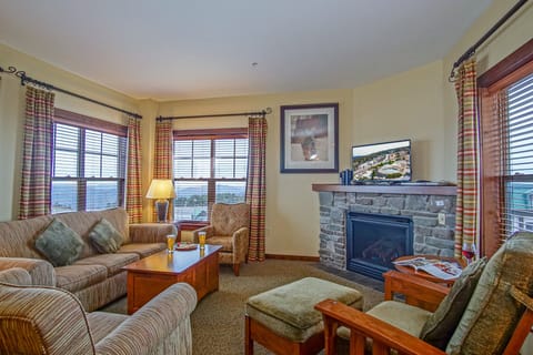 Welcome to Soaring Eagle 317!