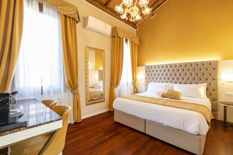 Deluxe Double or Twin Room (Deluxe Casanova) | In-room safe, desk, laptop workspace, free WiFi