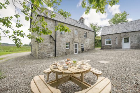 Cottage | Property grounds