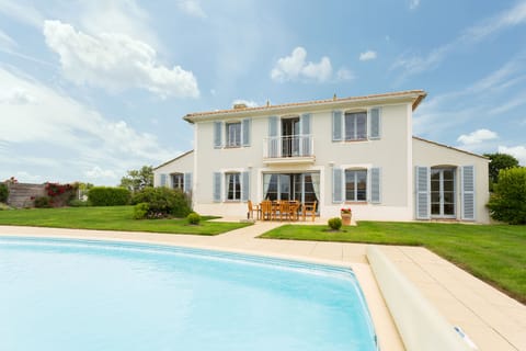 Private pool