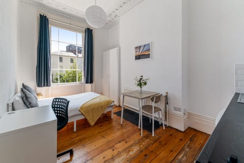 Basic Studio, Shared Bathroom