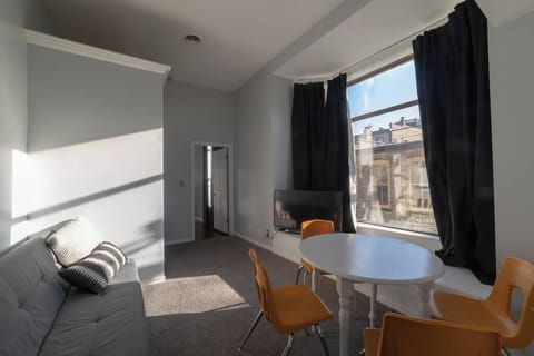 35a35be2 64aa 440a 8d20 1fc90d5e9dcd