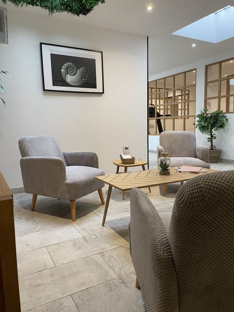 Sauna, body treatments, aromatherapy, hot stone massages