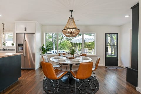 Check out the beautiful chandelier!