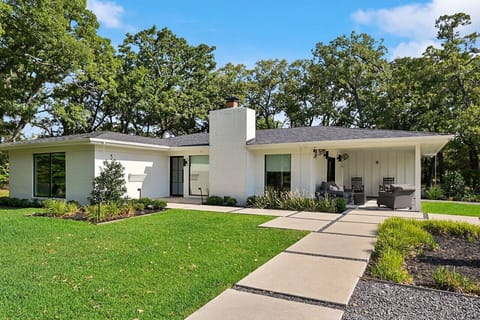 Front view of the beautiful property!