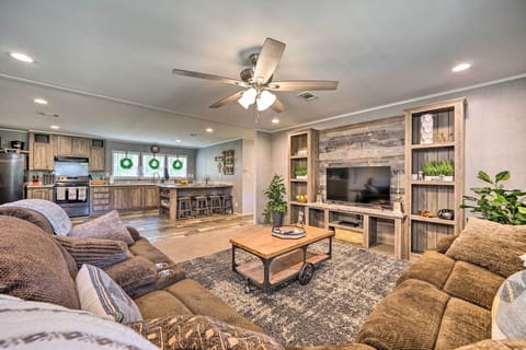 Tuskahoma Vacation Rental | 3BR | 2BA | 1,550 Sq Ft | Stairs Required to Access