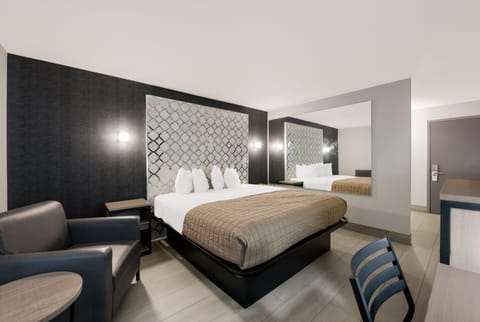 Deluxe Single Room | Desk, laptop workspace, free WiFi, bed sheets
