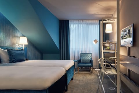Standard Room | Premium bedding, pillowtop beds, free minibar, in-room safe