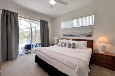King master bedroom suite with private bathroom
