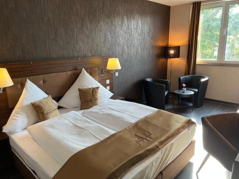 In-room safe, iron/ironing board, free WiFi
