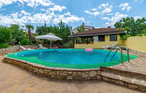 pool