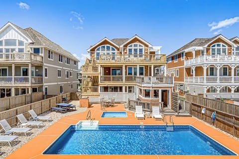 Back Exterior of Oceans 22