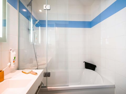 Desk, laptop workspace, blackout drapes, soundproofing