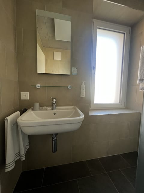 Room | Premium bedding, down comforters, pillowtop beds, desk