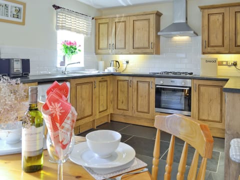 Kitchen/diner | Ty Bach, Felingwm Uchaf near Carmarthen
