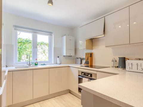 Kitchen area | Pentreath 4, St Ives