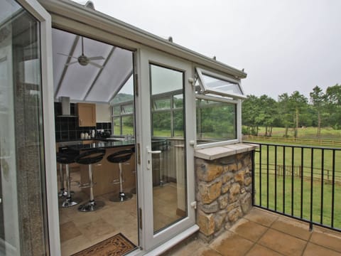 Springfield Court - Lakeview, Peterston-Super-Ely, Cardiff