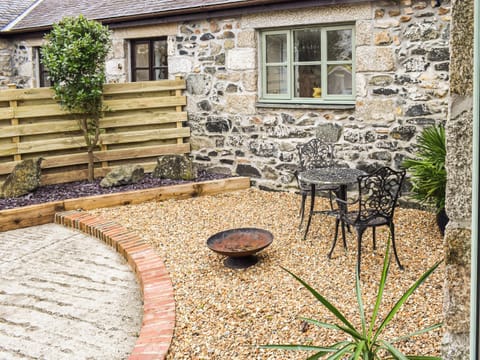 Garden and grounds | Honeysuckle Cottage, Helston, near Helston and the Lizard Peninsula