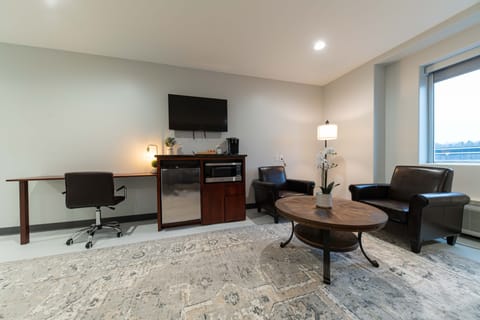 Classic Single Room | Blackout drapes, soundproofing, iron/ironing board, free WiFi