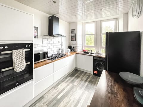 Kitchen | Osborne Place, All Isle of Bute