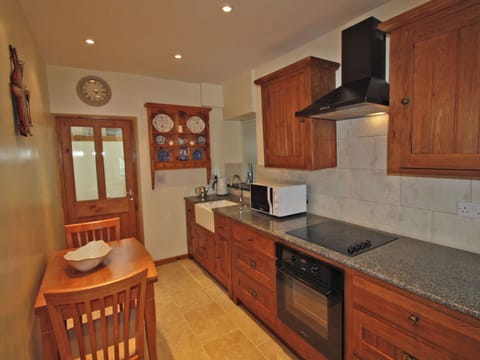 2 Bryn Cottage, Llandudno