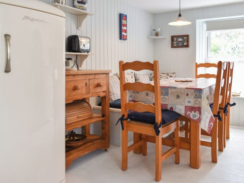 Kitchen/diner | Zion Cottage, Goran Haven, near St Austell