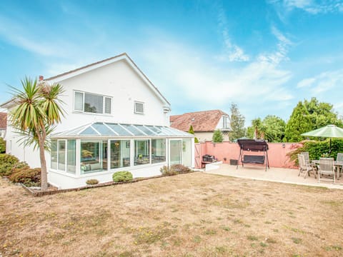 Exterior | Flower Pot House - Broadshade Holiday Apartments, Paignton