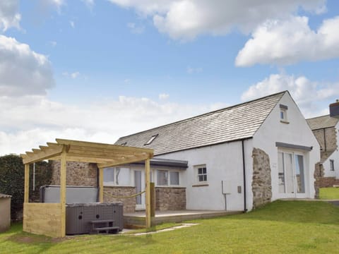 Exterior | The Cart House - Musselwick Farm, St Brides