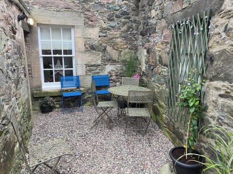 Sitting-out-area | Arden House, Comrie, near Crieff