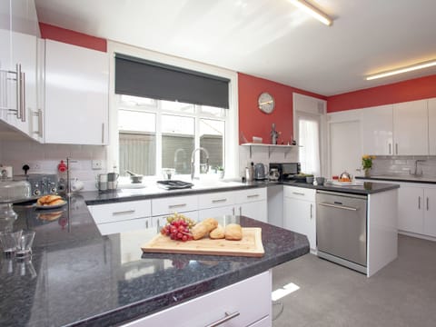 Kitchen | Russell House, Paignton