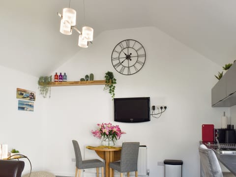 Open plan living space | Lawn Vista Cabin, Barnstaple