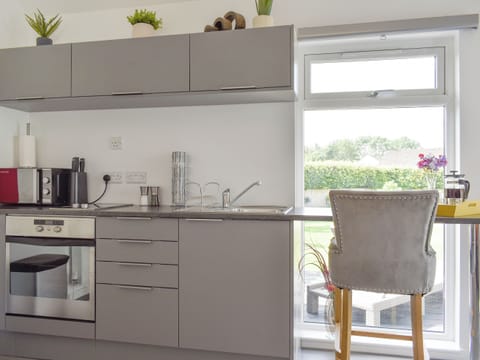 Kitchen area | Lawn Vista Cabin, Barnstaple