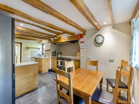Kitchen/diner | Sherrill Farmhouse - Sherrill Farm Holiday Cottages, Dunterton, near Tavistock