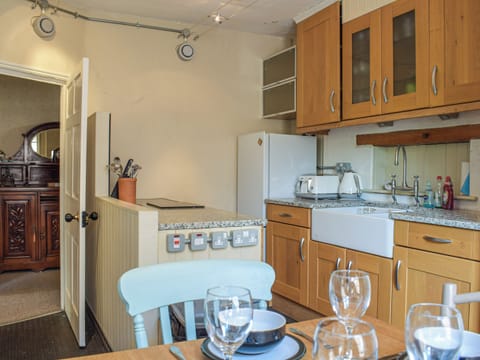 Kitchen/diner | 1 Severn Bank, Ironbridge