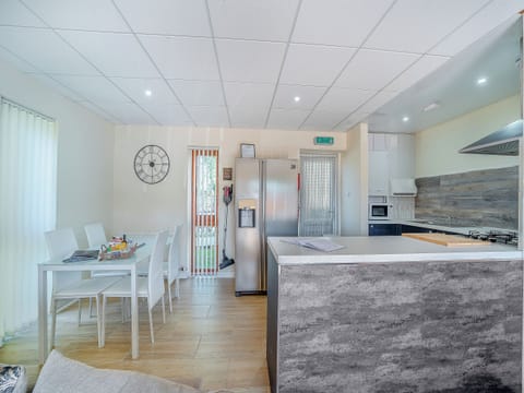 Kitchen area | 1 Ladyknowe - Ladyknowe, Moffat