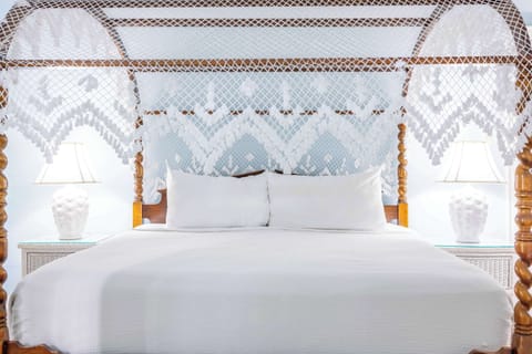 King Bed 