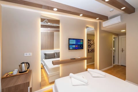 Deluxe Double Room | Room amenity