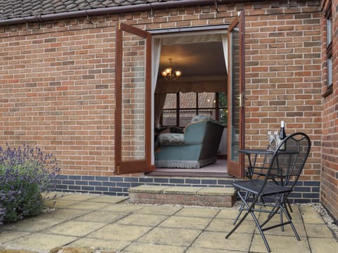 Outdoor area | Glossoms Lodge, Thorpe Arnold