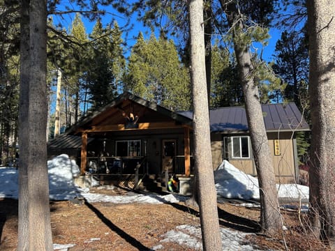 NEW covered front patio - great for coffee in the morning or wine at night!