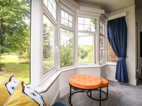 Cottage | 7 bedrooms, individually decorated, individually furnished, free WiFi